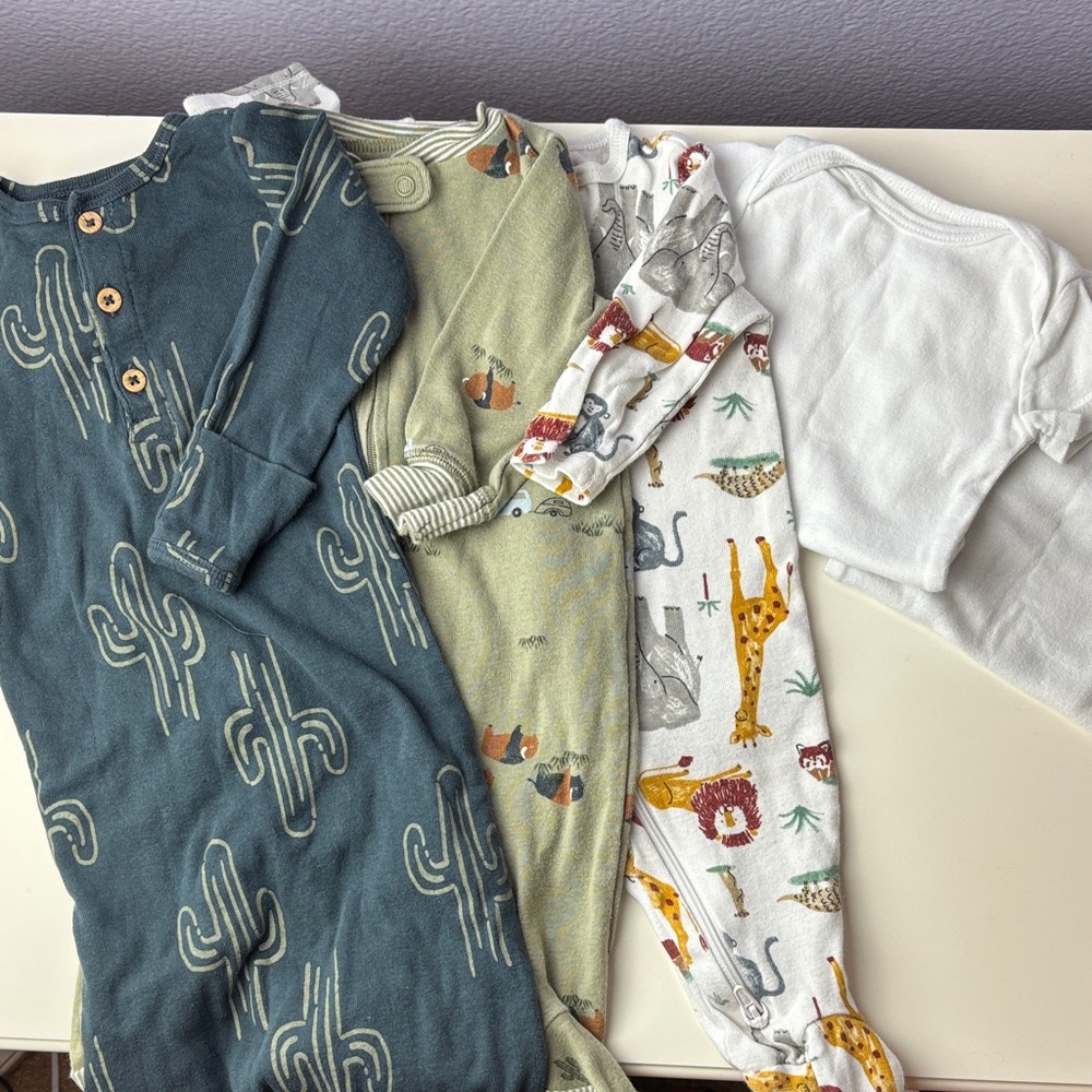 Bundle 3 Months Carter's Baby Pajamas Sleep Sack Footed Onesies and Basic Onesie